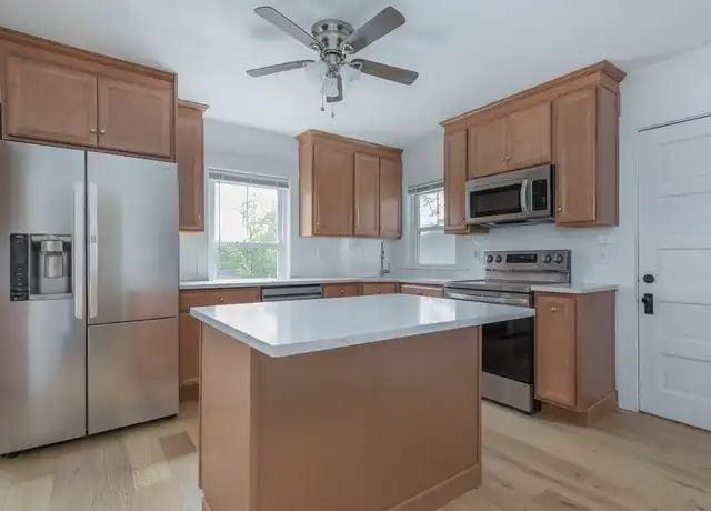 Property at 24 Academy St, Braintree, MA, 02184, 2 beds, 1 bath, [object Object]