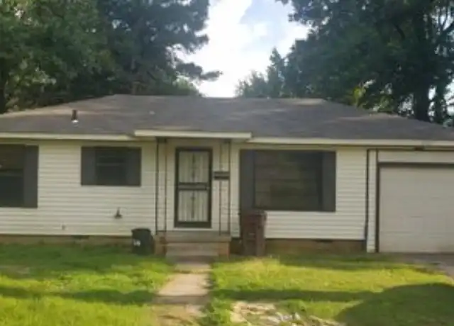 Property at 2101 W 24th Ave, Pine Bluff, AR, 71603, 3 beds, 2 baths, [object Object]