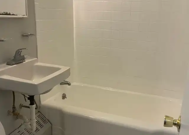 Property at 600A LLC - 600 Asylum Ave, Hartford, CT, 06105, 0-1 beds, 1 bath, [object Object]