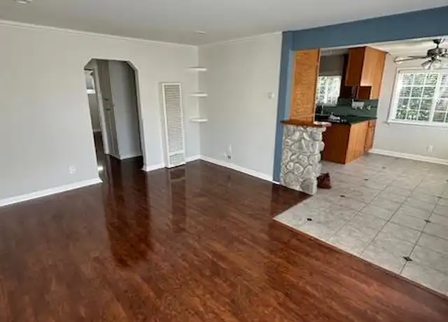 Property at 216 Pacific Ave Unit A, Venice, CA, 90291, 2 beds, 2 baths, [object Object]