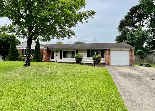 Property at 3905 Brentwood Cres, Virginia Beach, VA, 23452, 3 beds, 2 baths, [object Object]
