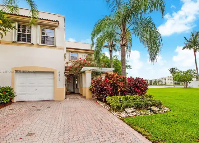 Property at 6407 NW 109th Ave Unit 6407, Doral, FL, 33178, 3 beds, 3 baths, [object Object]