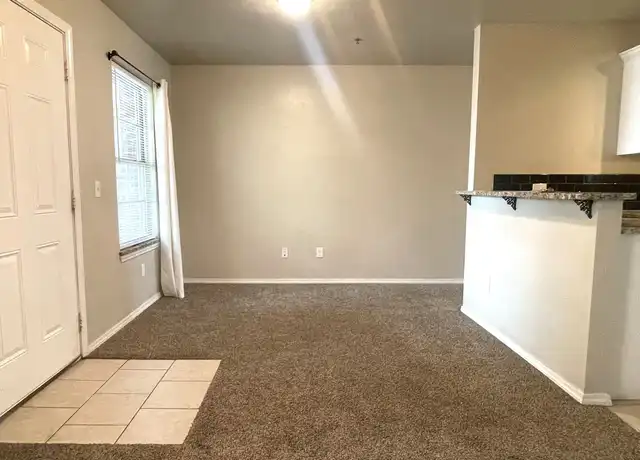 Property at 2442 NW 39th St Unit 102, Oklahoma City, OK, 73112, 1 bed, 1 bath, [object Object]