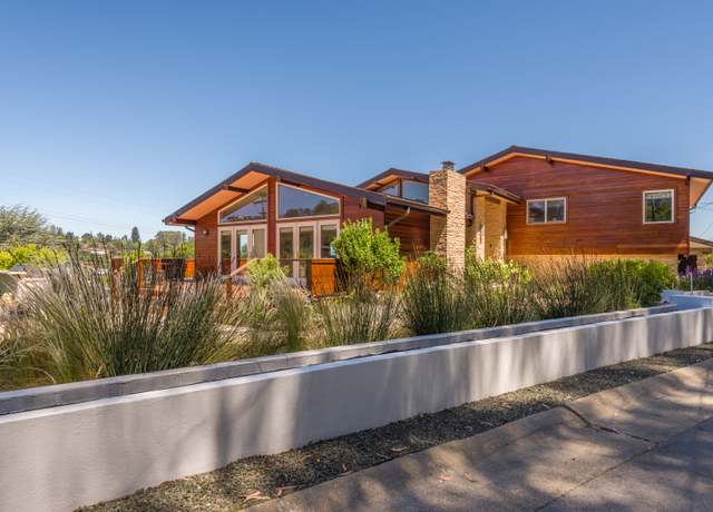Photo of 7 Treetop Ln, San Mateo, CA 94402