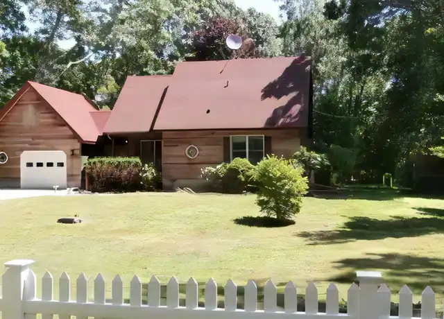 Property at 1770 Stars Rd, East Marion, NY, 11939, 3 beds, 2 baths, [object Object]
