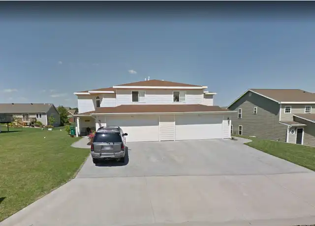 Property at 601 Harland Dr, Manhattan, KS, 66503, 3 beds, 2 baths, [object Object]