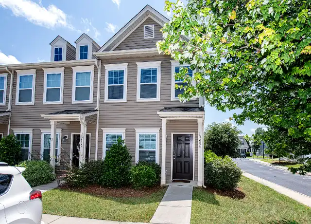 Property at 13406 Calloway Glen Dr, Charlotte, NC, 28273, 2 beds, 2.5 baths, [object Object]