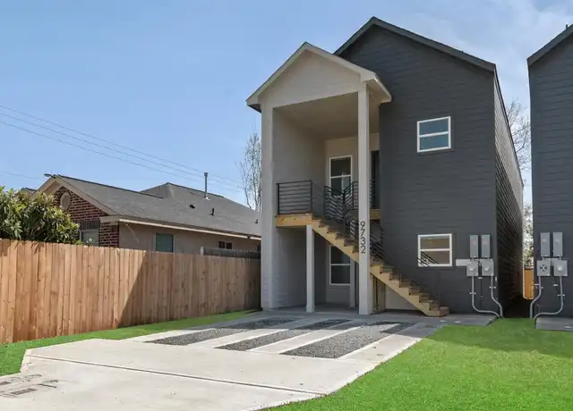 Property at 9732 Tuffly St Unit B, Houston, TX, 77029, 3 beds, 2 baths, [object Object]