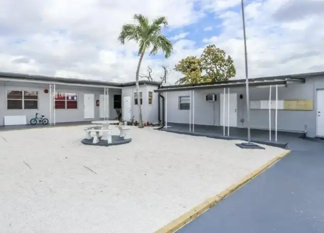 Property at 1015 Palm Ave Unit 12A, Hialeah, FL, 33010, 0 beds, 1 bath, [object Object]