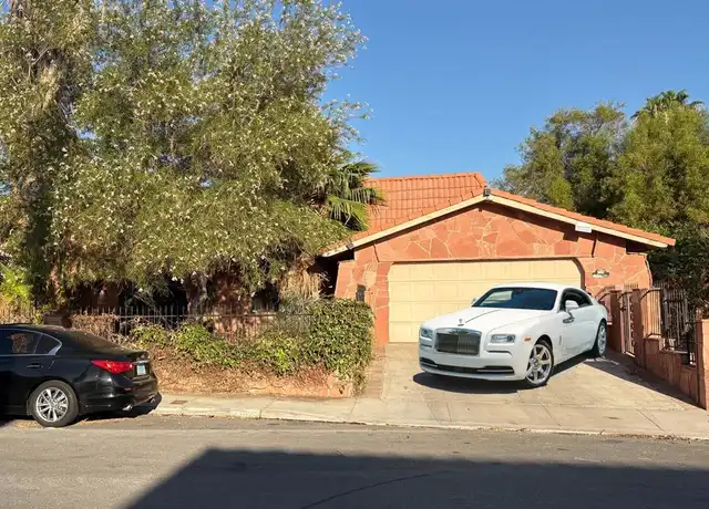 Property at 3167 El Cedro Cir, Las Vegas, NV, 89121, 3 beds, 2 baths, [object Object]