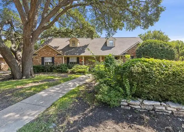 Property at 2016 Willowbrook Way, Plano, TX, 75075, 5 beds, 2.5 baths, [object Object]