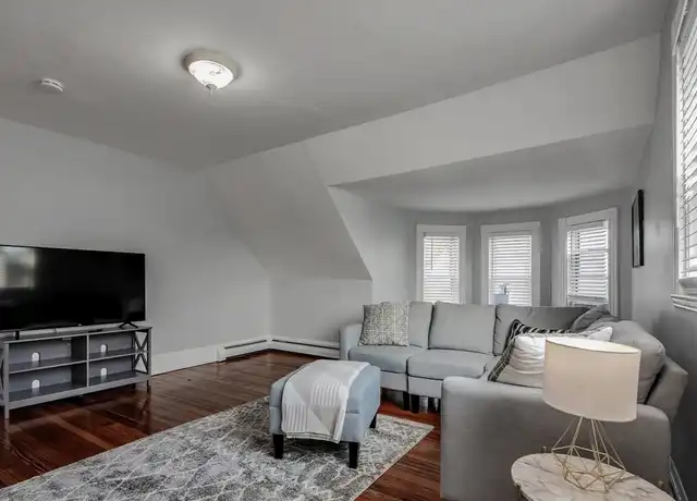 Property at 553 Main St Unit 3, Medford, MA, 02155, 2 beds, 1 bath, [object Object]