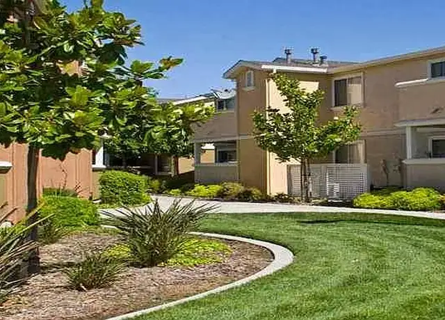 Photo of 11 Atlantic Cir, Pittsburg, CA 94565