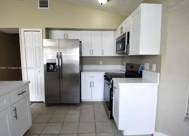 Property at 18931 NW 5th St, Pembroke Pines, FL, 33029, 3 beds, 2 baths, [object Object]