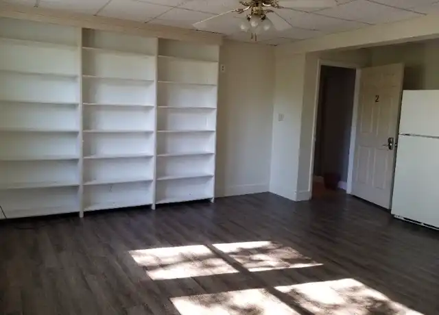 Property at 127 Monomonock Rd Unit 2, Cresco, PA, 18326, 1 bed, 1 bath, [object Object]