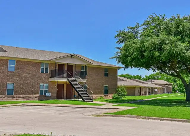 Property at 200 Bobcat Ln Unit 102, Kerens, TX, 75144, 2 beds, 1 bath, [object Object]