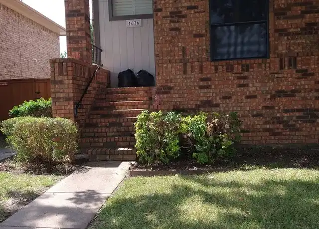 Property at 1636 Kingspoint Dr, Carrollton, TX, 75007, 2 beds, 1 bath, [object Object]