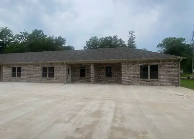 Property at 611 Mell Ave Unit 2, Gilmer, TX, 75644, 2 beds, 1 bath, [object Object]