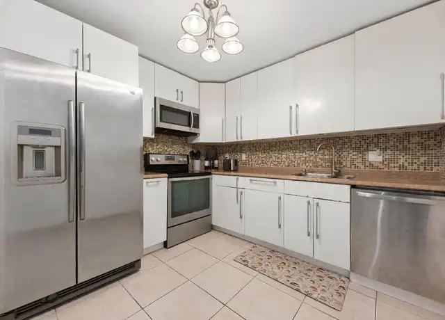 Property at 622 NW 13th St, Boca Raton, FL, 33486, 2 beds, 2 baths, [object Object]
