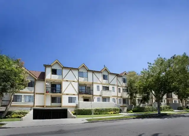Property at 615 W Milford St, Glendale, CA, 91203, 2 beds, 2.5 baths, [object Object]