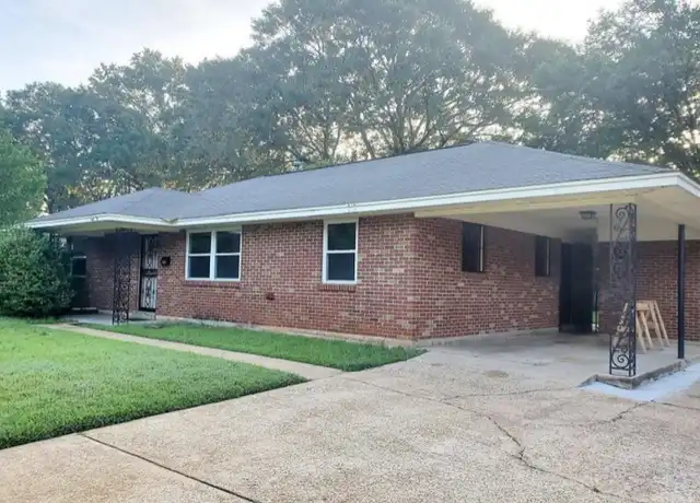 Property at 144 Marlborough St, Montgomery, AL, 36109, 3 beds, 1 bath, [object Object]