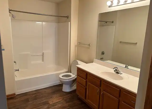 Property at Door Creek Apartments - 925 Harrington Dr, Madison, WI, 53718, 1-2 bed, 1-2 bath, [object Object]