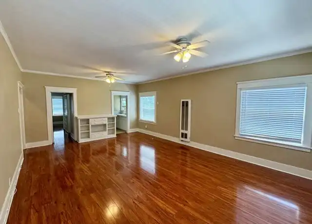 Property at 2414 E Broadway, Long Beach, CA, 90803, 1 bed, 1 bath, [object Object]