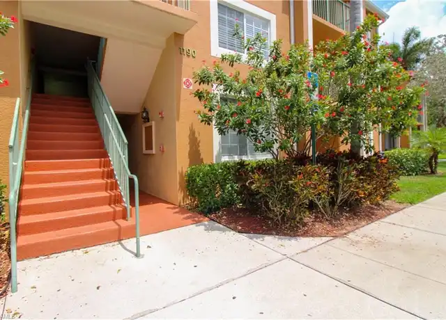 Property at 1190 Wildwood Lakes Blvd #102, Naples, FL, 34104, 1 bed, 1 bath, [object Object]