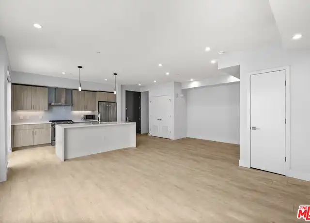Property at 5955 Saturn St Unit 301, Los Angeles, CA, 90035, 3 beds, 2 baths, [object Object]