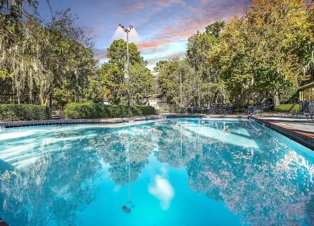 Photo of 10725 Abercorn St, Savannah, GA 31419