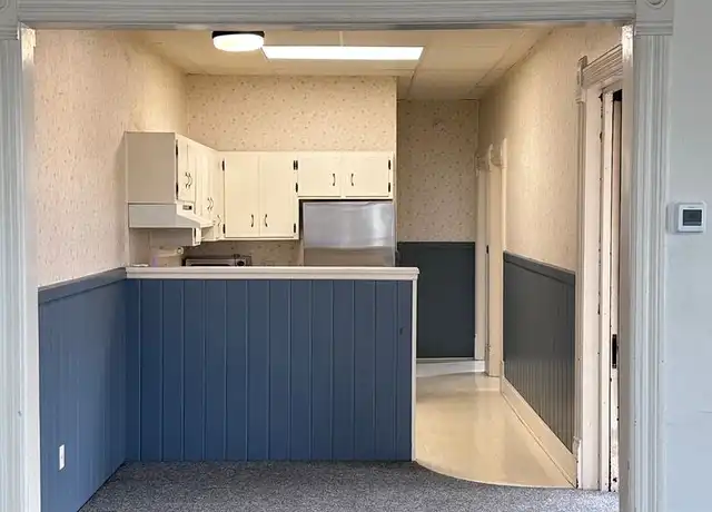 Property at 114 N Chestnut Ave Unit 1, Green Bay, WI, 54303, 2 beds, 1 bath, [object Object]