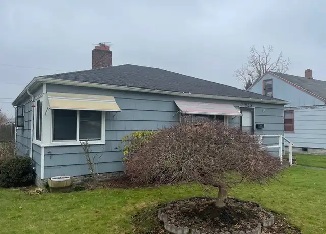 Property at 2938 Field St, Longview, WA, 98632, 2 beds, 1 bath, [object Object]