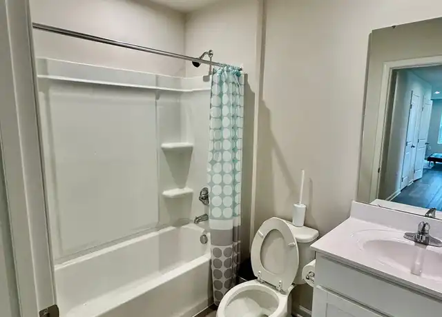 Property at 21 Bessy Naomi Dr, Hagerstown, MD, 21740, 5 beds, 3 baths, [object Object]