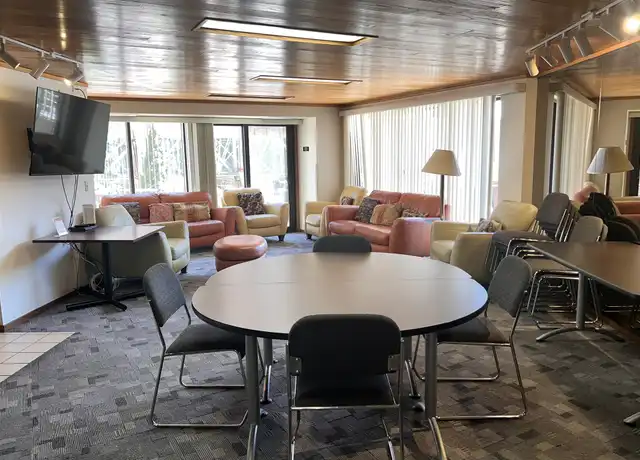 Property at 26 W 10th St, St Paul, MN, 55102, 1 bed, 1 bath, [object Object]