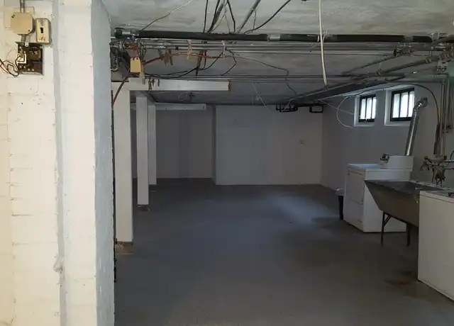 Property at 3831 N Thomas Ave Unit 4, Minneapolis, MN, 55412, 1 bed, 1 bath, [object Object]