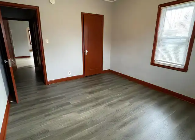 Property at 3831 N Thomas Ave Unit 4, Minneapolis, MN, 55412, 1 bed, 1 bath, [object Object]