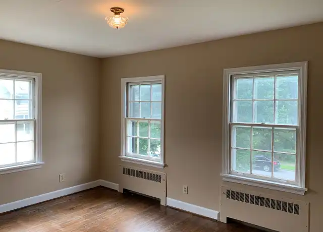 Property at 115 W Water St #8, Lock Haven, PA, 17745, 2 beds, 1 bath, [object Object]