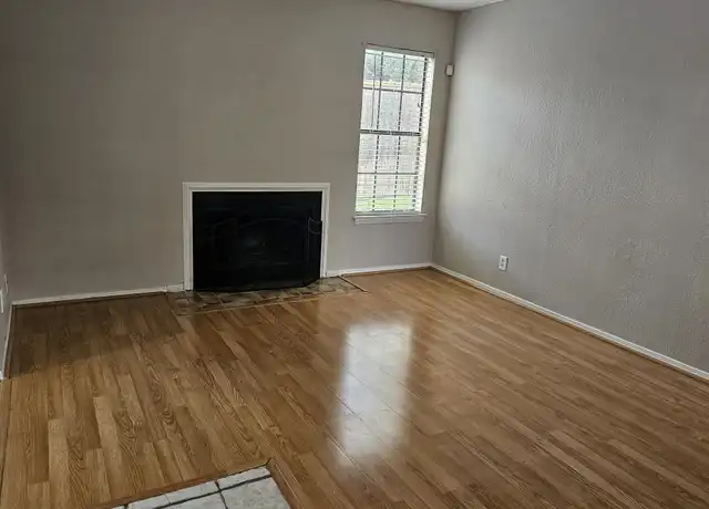 Property at 4748 Old Bent Tree Ln #807, Dallas, TX, 75287, 1 bed, 1 bath, [object Object]
