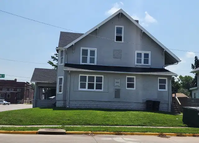Property at 202 W Marion St Unit 6, Knoxville, IA, 50138, 1 bed, 1 bath, [object Object]