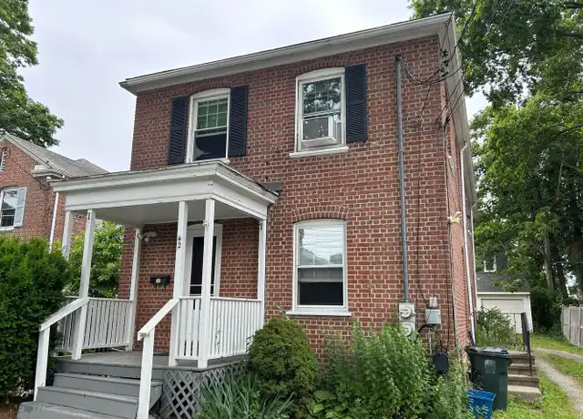 Property at 42 Plum St Fl 1, Fairfield, CT, 06824, 2 beds, 1 bath, [object Object]
