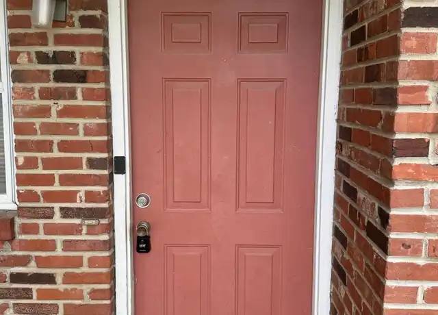Property at 4380 W Bellview Dr, Columbia, MO, 65203, 2 beds, 1.5 baths, [object Object]