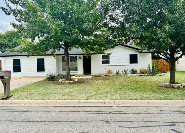 Property at 532 NW Douglas St, Burleson, TX, 76028, 4 beds, 2 baths, [object Object]