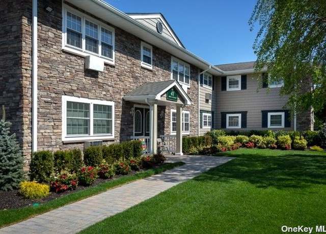 Photo of 41 Lucille Ln Unit 7B, Deer Park, NY 11729