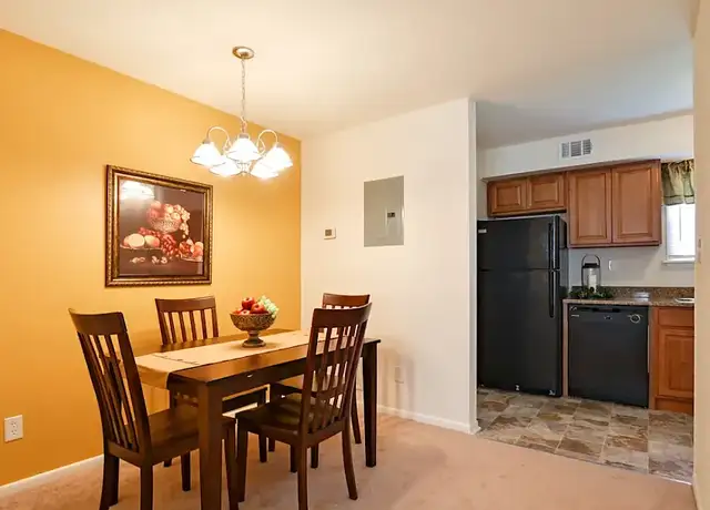 Photo of 37 E Champlain Ave, Wilmington, DE 19804