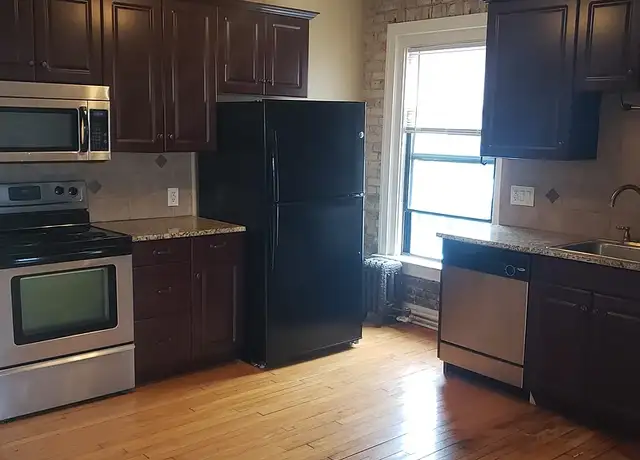 Photo of 68 Ransom Ave NE, Grand Rapids, MI 49503