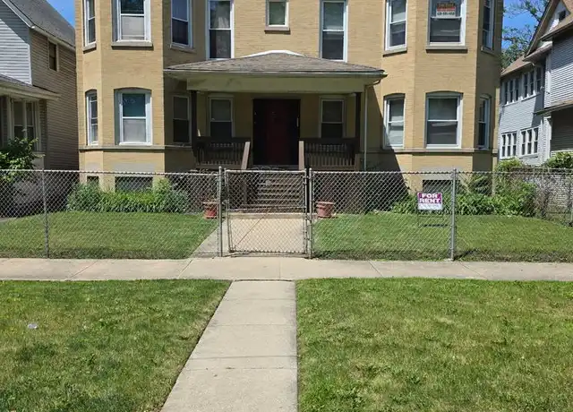 Property at 208 N Waller Ave Unit 2N, Chicago, IL, 60644, 3 beds, 1 bath, [object Object]
