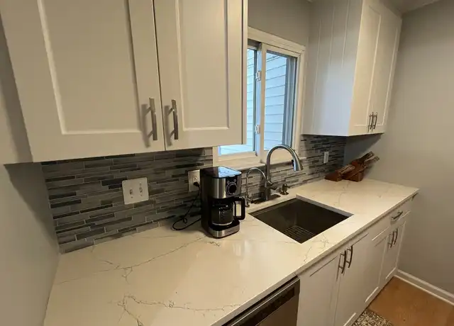 Property at 16 Donna Dr, Norwalk, CT, 06854, 2 beds, 1.5 baths, [object Object]