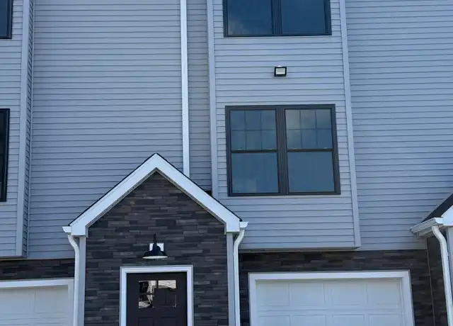 Property at 550 High St Unit 2, Naugatuck, CT, 06770, 2 beds, 1.5 baths, [object Object]