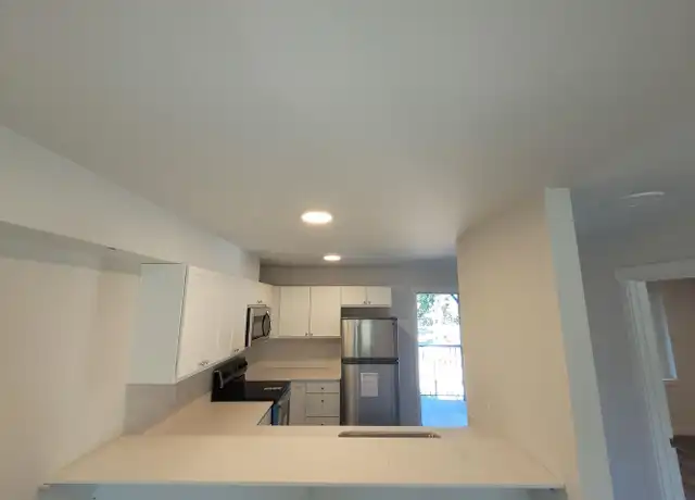 Property at 446 NE Izett St Unit 303, Oak Harbor, WA, 98277, 2 beds, 2 baths, [object Object]