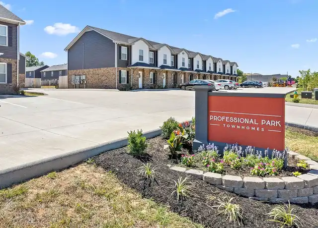 Property at Professional Park Townhomes - 971 Professional Park Dr, Clarksville, TN, 37040, 2 beds, 2.5 baths, [object Object]